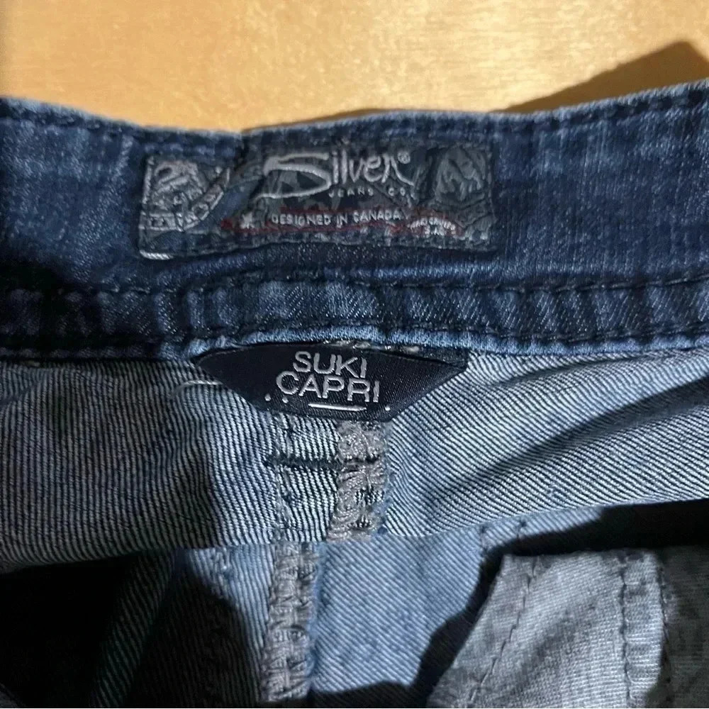 Silver Suki Capri Jeans Womens 27 Blue Low Rise Crop Cuffed Denim Thick Stitch - Picture 8 of 11